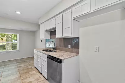 5001 Darrow Lane, Arlington, TX 76017 - Photo 9