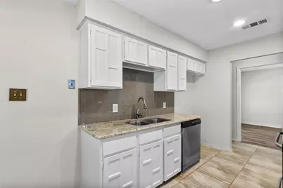 5001 Darrow Lane, Arlington, TX 76017 - Photo 11
