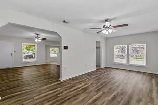 5001 Darrow Ln, Arlington, TX 76017 - Photo 7