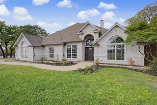 1029 Oakridge Ct, Burleson, TX 76028 - Photo 1