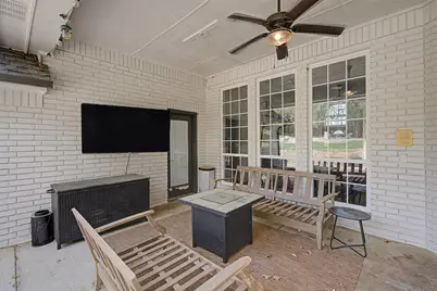 1029 Oakridge Court, Burleson, TX 76028 - Photo 33
