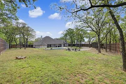 1029 Oakridge Court, Burleson, TX 76028 - Photo 37
