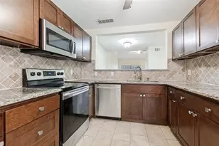 13719 Flagstone Ln, Dallas, TX 75240 - Photo 9