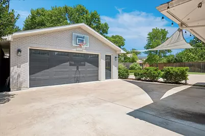 5939 Melshire Drive, Dallas, TX 75230 - Photo 39