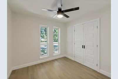 9008 Flicker Lane, Dallas, TX 75238 - Photo 15