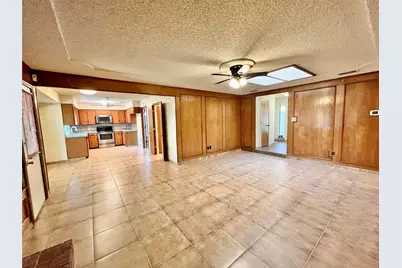 3904 Woodbury Court, Arlington, TX 76017 - Photo 3
