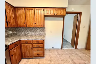 3904 Woodbury Court, Arlington, TX 76017 - Photo 11