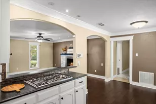 1015 W College St, Canton, TX 75103 - Photo 27