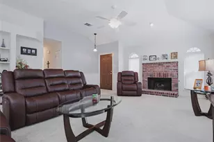 2918 Periwinkle Ct, Garland, TX 75040 - Photo 3