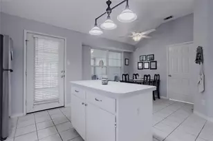 2918 Periwinkle Ct, Garland, TX 75040 - Photo 9