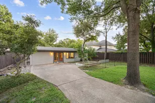 7937 Deer Trail Dr, Dallas, TX 75238 - Photo 9