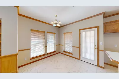 7525 Brentwood Court, North Richland Hills, TX 76182 - Photo 9