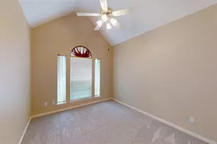 7525 Brentwood Ct, North Richland Hills, TX 76182 - Photo 19