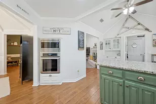700 Reese Ln, Hurst, TX 76054 - Photo 9