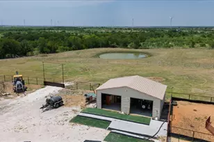 411 N 6th St, Coolidge, TX 76635 - Photo 31