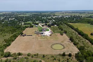 411 N 6th St, Coolidge, TX 76635 - Photo 33