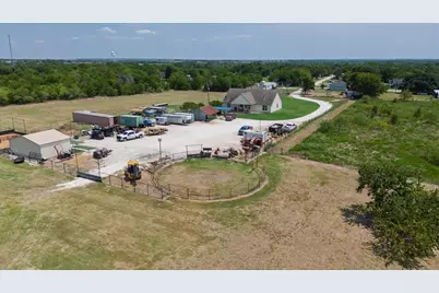 411 N 6th Street, Coolidge, TX 76635 - Photo 35