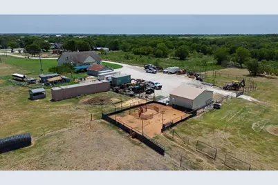 411 N 6th Street, Coolidge, TX 76635 - Photo 37