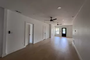 710 S Glasgow Dr, Dallas, TX 75223 - Photo 13