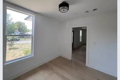 710 S Glasgow Drive, Dallas, TX 75223 - Photo 7