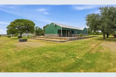 8165 Jackson Road, Krum, TX 76249 - Photo 19