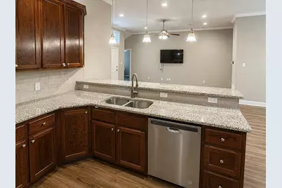 220 Church Avenue, Waco, TX 76706 - Photo 7