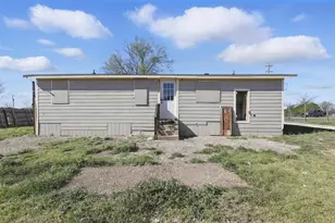 8963 Adams Cir, Cresson, TX 76035 - Photo 3