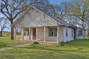 202 Johns Dr, Chico, TX 76431 - Photo 1