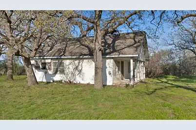 202 Johns Drive, Chico, TX 76431 - Photo 3