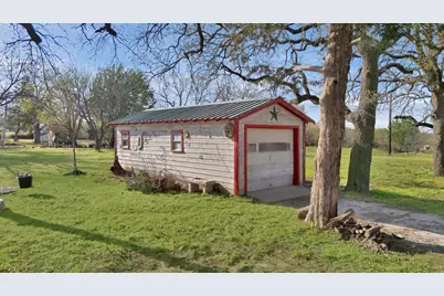 202 Johns Drive, Chico, TX 76431 - Photo 7