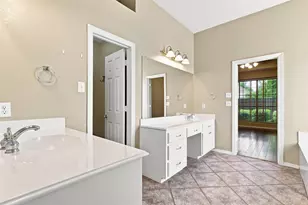1304 Timberline Dr, McKinney, TX 75072 - Photo 7