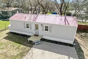 88 Live Oak St, Alvarado, TX 76009 - Photo 1
