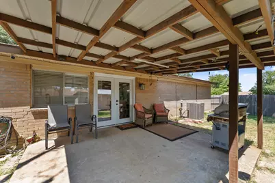 5732 Bonner Drive, Haltom City, TX 76148 - Photo 17