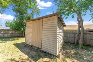 5732 Bonner Dr, Haltom City, TX 76148 - Photo 19