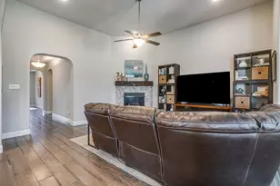 10308 Colina Dr, Fort Worth, TX 76126 - Photo 9