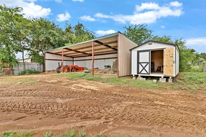 1901 Melissa Lane, Cleburne, TX 76031 - Photo 35
