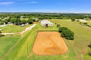 1901 Melissa Ln, Cleburne, TX 76031 - Photo 1