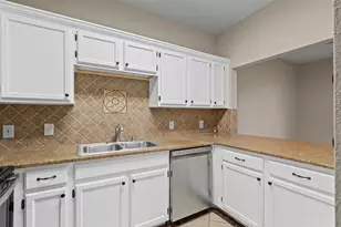 5310 Keller Springs Rd, Dallas, TX 75248 - Photo 15