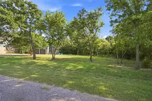 27172 Whispering Meadow Dr, Whitney, TX 76692 - Photo 29