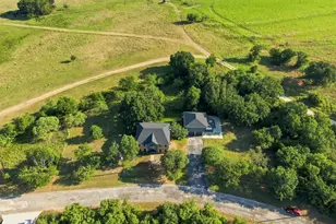 27172 Whispering Meadow Dr, Whitney, TX 76692 - Photo 31