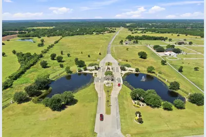 27172 Whispering Meadow Drive, Whitney, TX 76692 - Photo 33