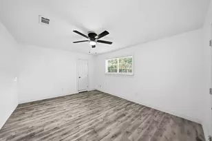 10124 Shayna Dr, Dallas, TX 75217 - Photo 7