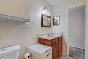 13818 Methuen Green Ln, Dallas, TX 75240 - Photo 9