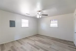 3126 S 4th St, Abilene, TX 79605 - Photo 13