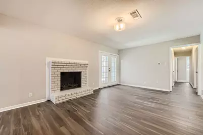 2309 Woodlawn Drive, Ennis, TX 75119 - Photo 5