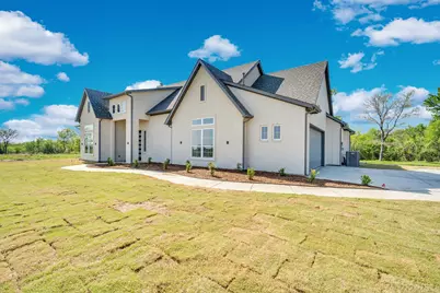 111 Barefoot Bay Boulevard, Corsicana, TX 75109 - Photo 3