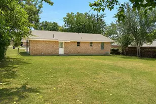 1607 McDonald N, Decatur, TX 76234 - Photo 15