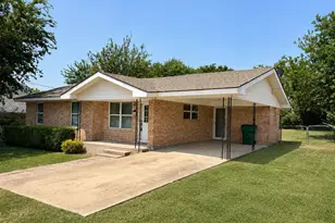 1607 McDonald N, Decatur, TX 76234 - Photo 3