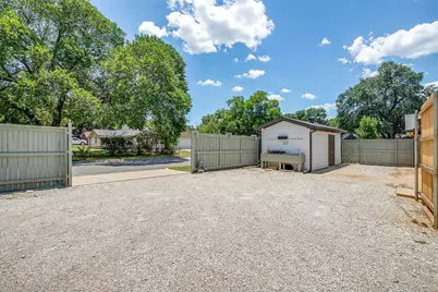 400 Glenn Drive, Hurst, TX 76053 - Photo 35