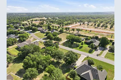 7012 Westover Drive, Granbury, TX 76049 - Photo 7